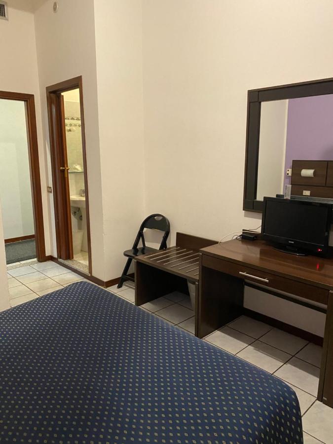 Hotel Catalani E Madrid Milan Exterior photo