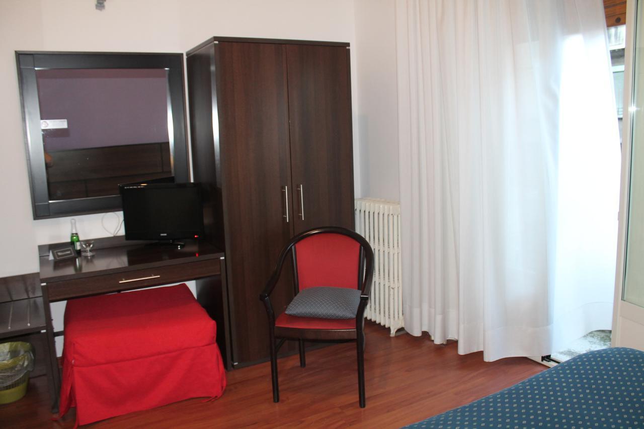Hotel Catalani E Madrid Milan Exterior photo