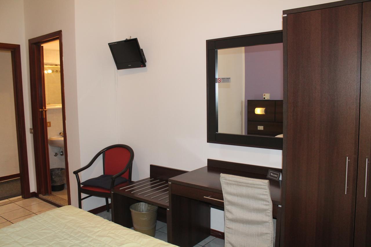 Hotel Catalani E Madrid Milan Exterior photo