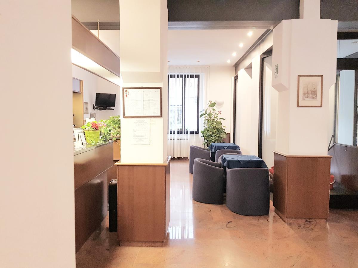 Hotel Catalani E Madrid Milan Exterior photo