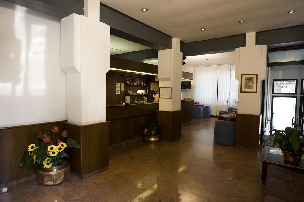 Hotel Catalani E Madrid Milan Exterior photo